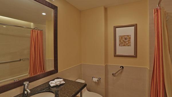 Image de Courtyard by Marriott Panama at Multiplaza Mall