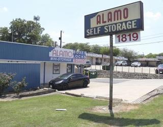 Image of Alamo Mini-Storage - Bandera