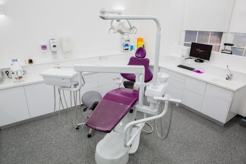 Image of Kalyani Dental Lounge and Gallery