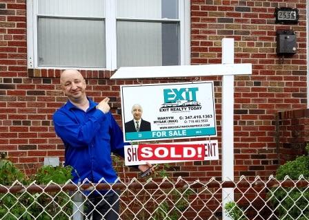 Image of Realtor In Brooklyn - Maksym Mysak