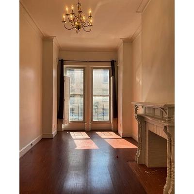Image of 112-114 E. Preston