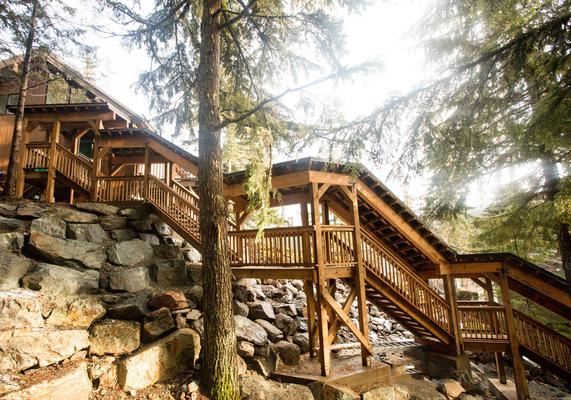 Image of First Peak Contracting