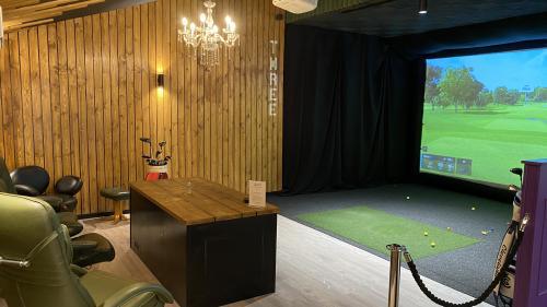Image of Virtual Golf Lounge