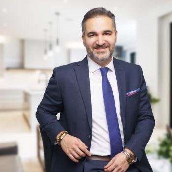 Image of Navid Sharifzadeh, Toronto Real Estate Broker