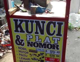 AHLI KUNCI SERANG BANTEN 24jam hp:0838-1271-1984