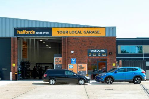 Image of Halfords Autocentre Weybridge