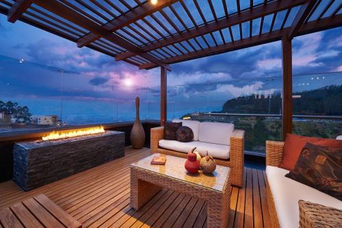 Image de Upper Deck Construction & Consulting