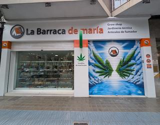 Escaparate La Barraca de María Grow Shop CBD Valencia
