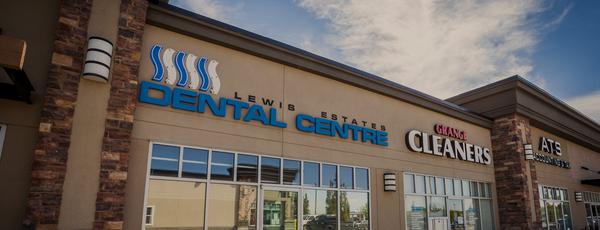 Lewis Estates Dental Centre Exterior