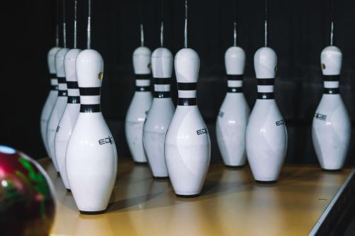 Image of Tenpin Feltham