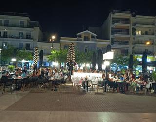 Lartigiano pizza in the evening