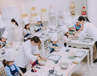 Image of DeLovely Cake Design & Academy