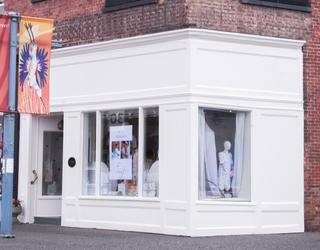 Image de Nest Designs & Petite Revery Flagship Store