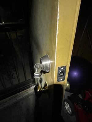 24-7 Speedy Locksmith Chicago offers 24 hour lock changes