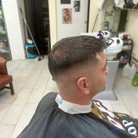 Imagen de Peluqueria La chora en Torremolinos centro