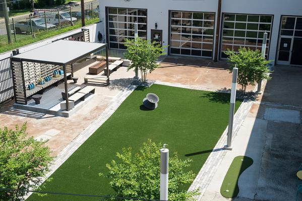 Center 615 Courtyard