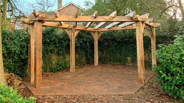 Bespoke oak pergola