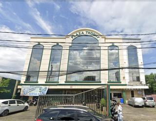 Gedung Plaza Trophy