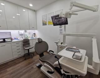 Teeth Q Dental Surgeons @ Fernvale Woods的图像