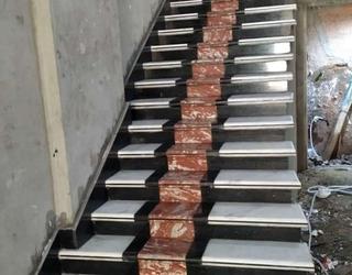 Tile mistri के चित्र