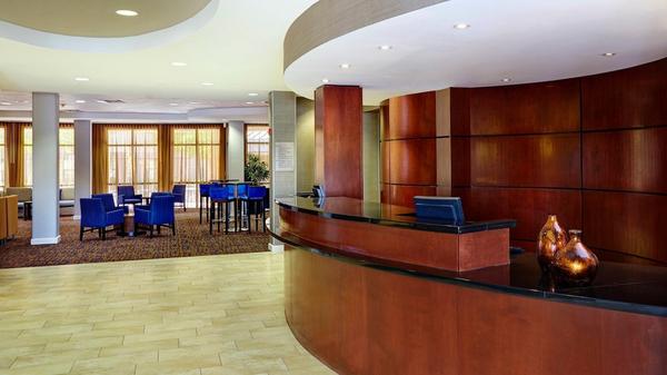 Image of Courtyard by Marriott Phoenix North/Happy Valley