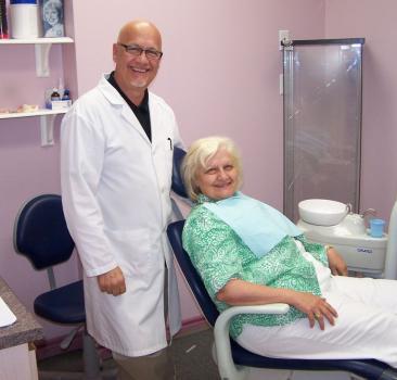 Image of James Kontos Denture Clinic