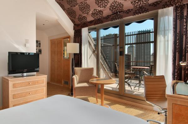 Queen Executive Room