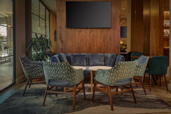 Executive Lounge