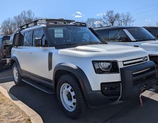 Image of Land Rover North Haven