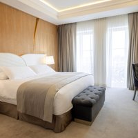 Imagine a Tresor Le Palais Timisoara, Curio Collection by Hilton