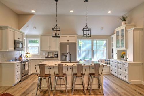 Image of Classic Cabinets & Remodeling